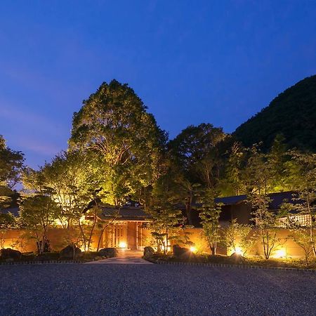 Ufufu Hotel Izu  Buitenkant foto