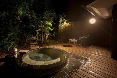 Ufufu Hotel Izu  Buitenkant foto